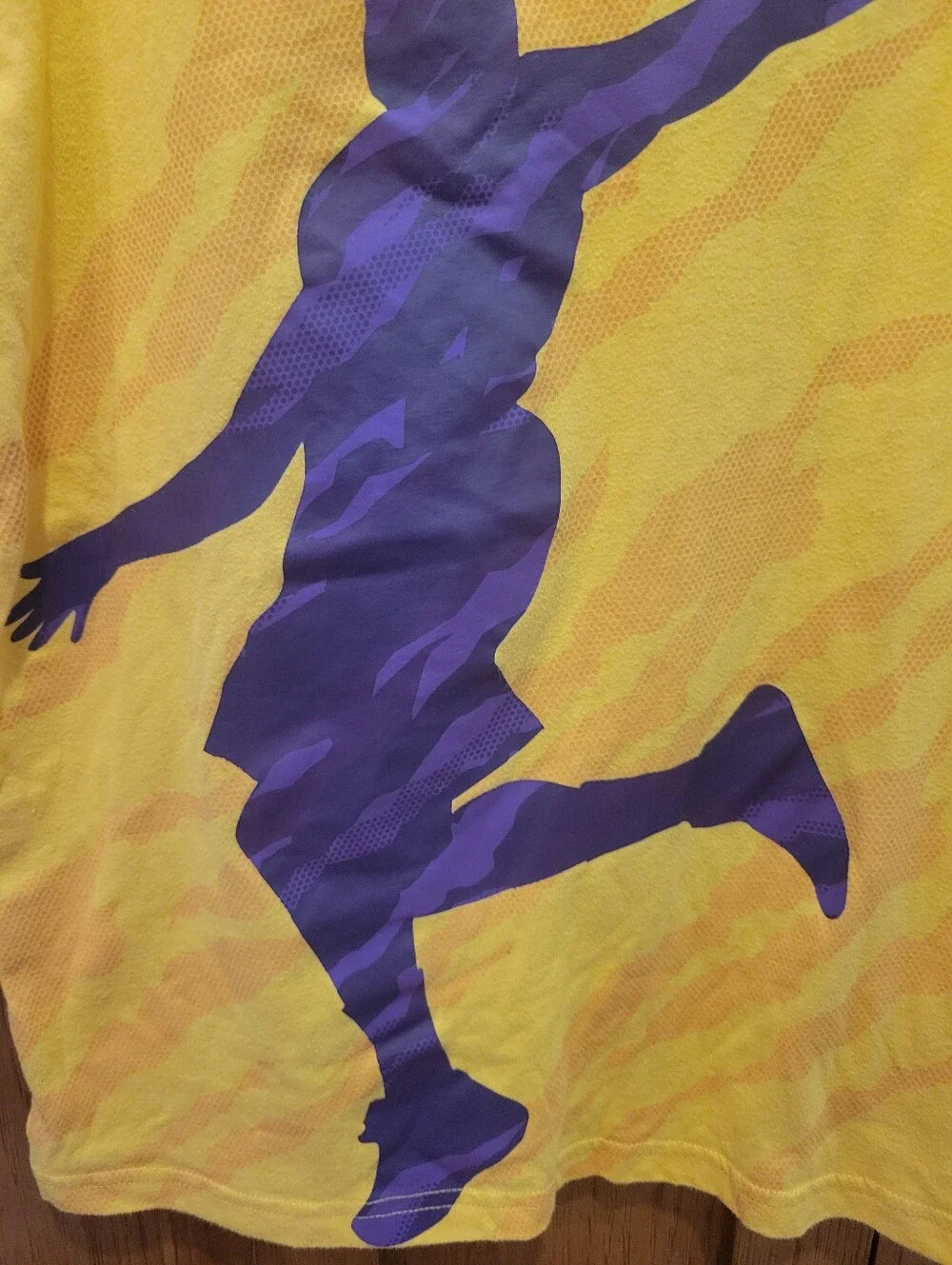 AND1 Brand Boys Basketball T-shirt. Size Xl 14-16